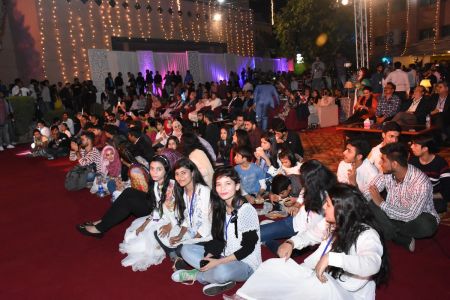 8th Day -Grand Music Concert - Karachi Youth Festival 2017-18 (9)
