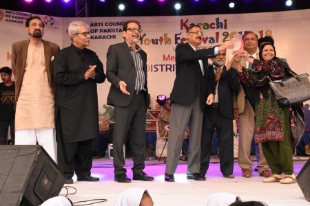 Award Distribution District East, Karachi Youth Festival 2017-18 (12)