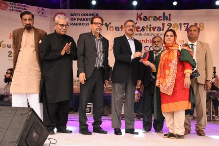 Award Distribution District East, Karachi Youth Festival 2017-18 (17)