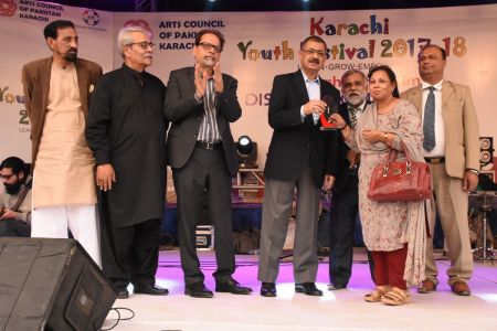 Award Distribution District East, Karachi Youth Festival 2017-18 (18)