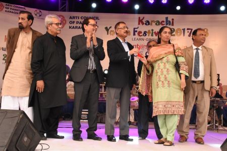 Award Distribution District East, Karachi Youth Festival 2017-18 (20)