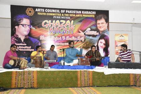 Ghazal Night With Shoaib Najmi And Kashia Kaif By Youth Committee Arts Council Of Pakistan Karachi (19)